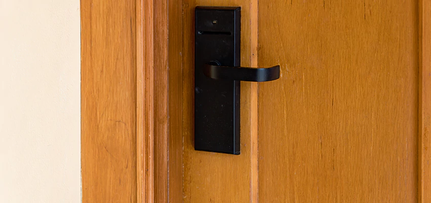 Home Security And Alarm Monitoring in East Porterville, California