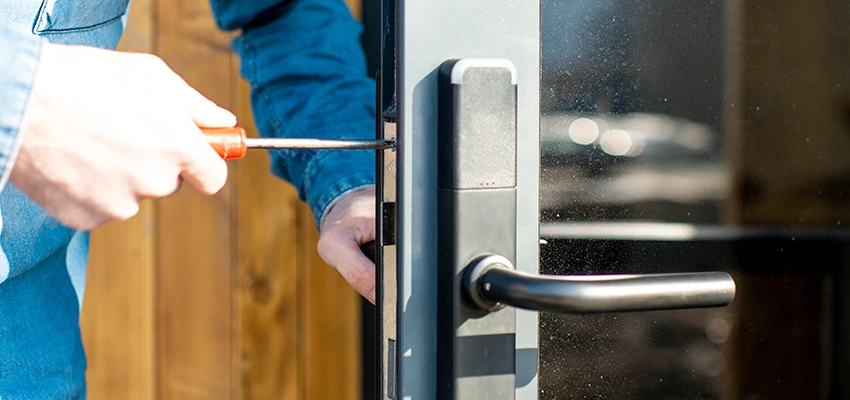 Aluminium Door Lock Replacement in East Porterville, California